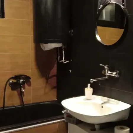 Black Grbavica アパート ノヴィ・サド